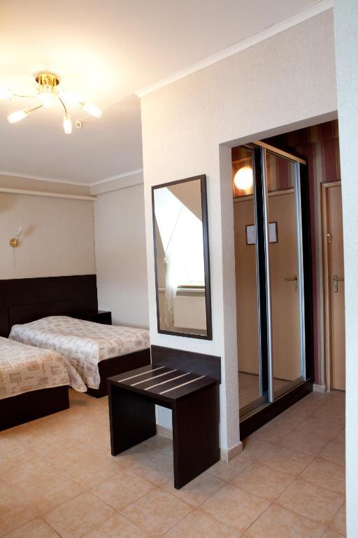 Hotel Complex Verhovina Kiev Bagian luar foto